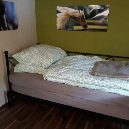 Campsite Rustikale Holzhutte *
