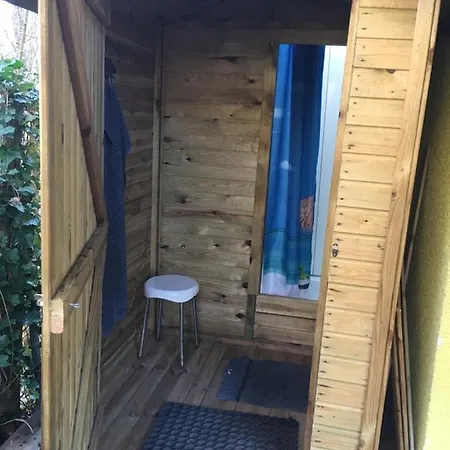 Rustikale Holzhutte Campsite Kaiserslautern